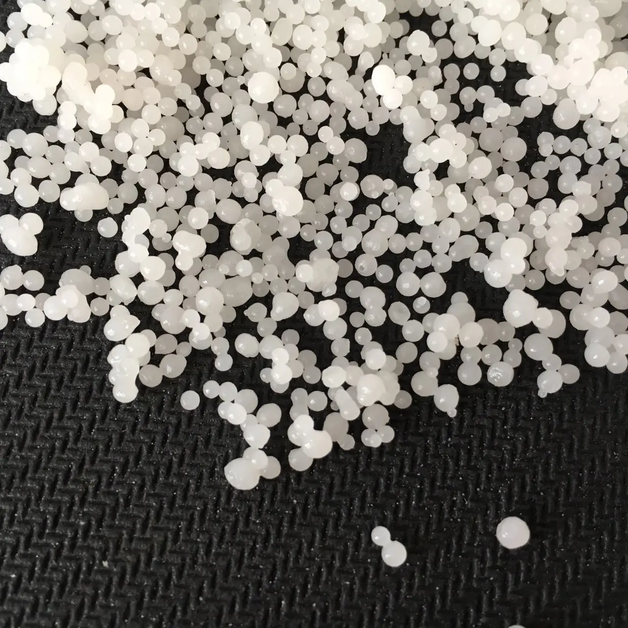 Magnesium Chloride Balls product photo 1